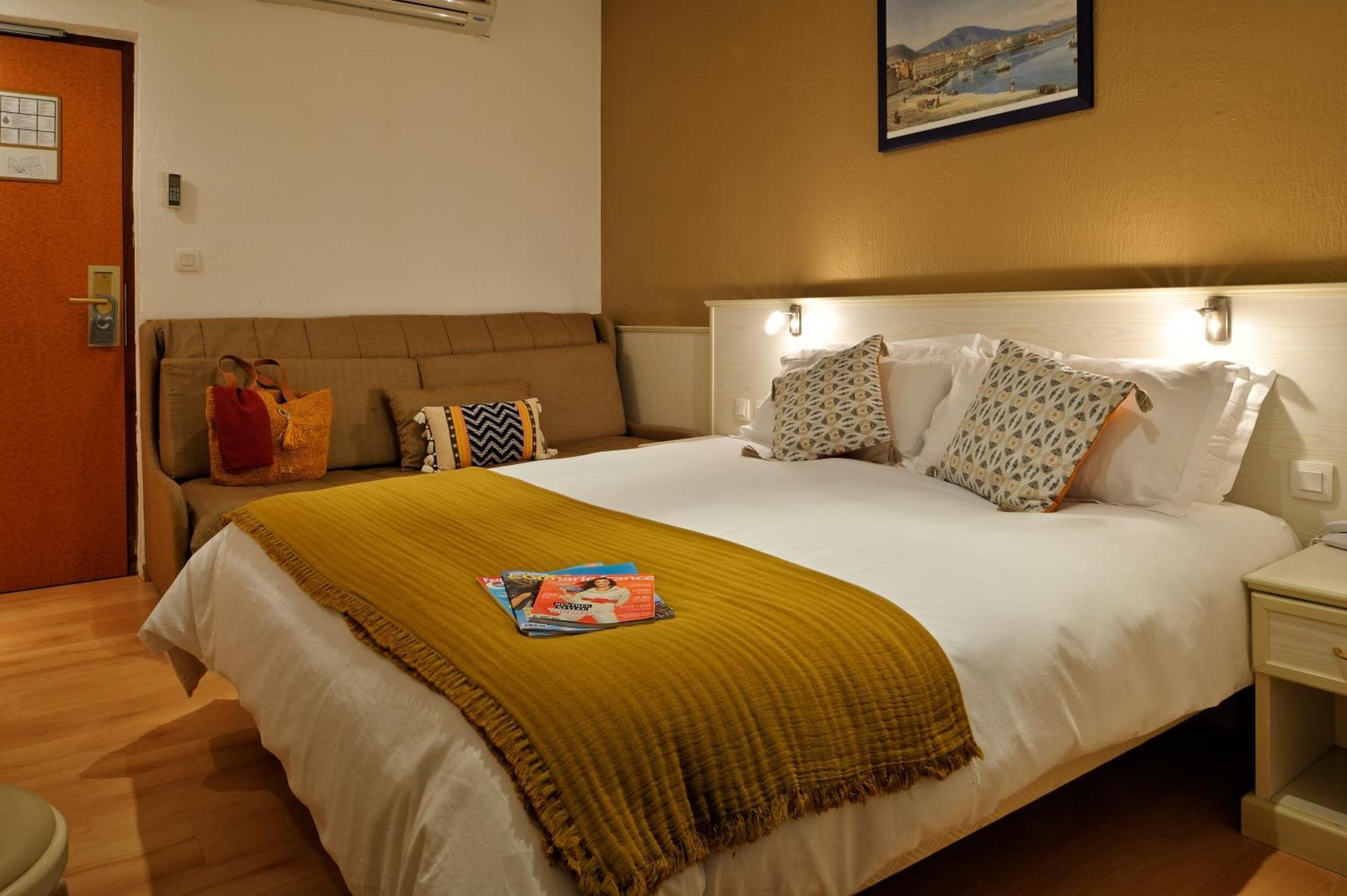 Hotel Du Golfe Аячо Екстериор снимка
