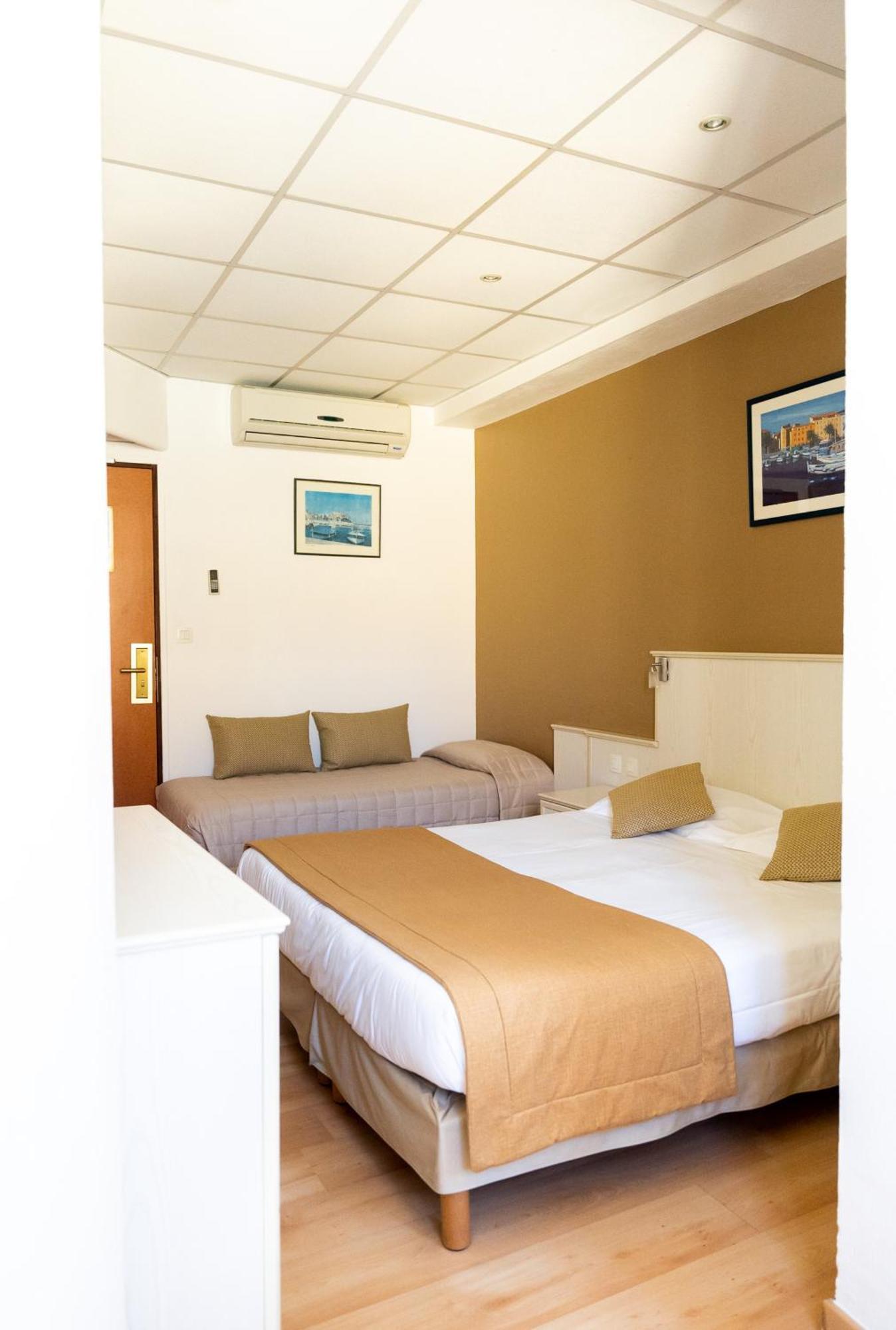 Hotel Du Golfe Аячо Екстериор снимка