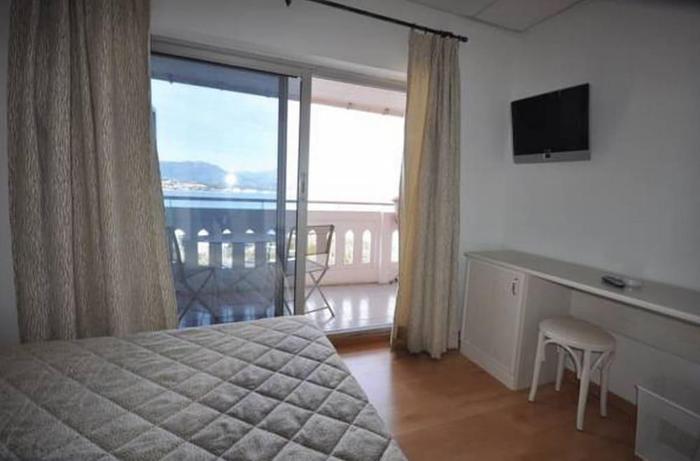 Hotel Du Golfe Аячо Екстериор снимка